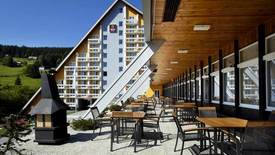 👀Kam to bude? Akční letenky levně od 490 Kč✈ 36 Špindlerův Mlýn-4*Pinia Hotel & Resort