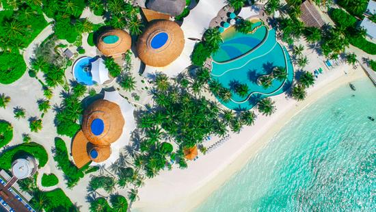 Lacná dovolenka Maldivy – LAST MINUTE Maldivy-4*Holiday Inn Resort Kandooma Maldives – polpenzia / transfer