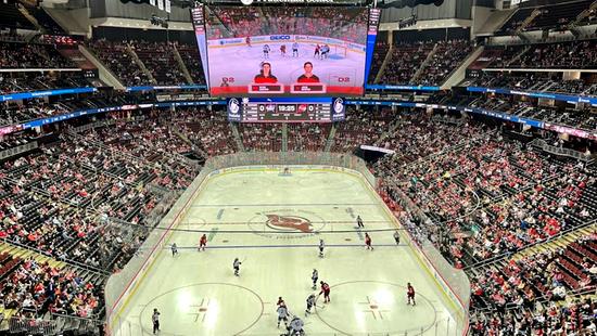 Fotografie nabídky: Na NHL a NBA do New Yorku s Kubem z Iné Ligy