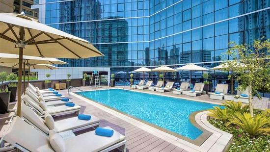 👀Kam to bude? Akční letenky levně od 490 Kč✈ 31 Dubaj-4*TRYP by Wyndham