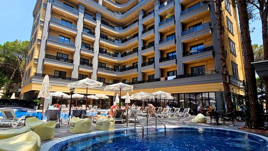 Zľava na pobyt Albánsko-5*Fafa Sun